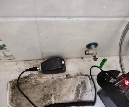 丹徒屋顶漏水维修公司分享下卫生间漏水的危害及解决方法